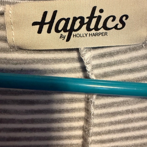 🌸 **Haptics by Holly Harper Striped Henley Top – Size M** 🌸 - Picture 3 of 6